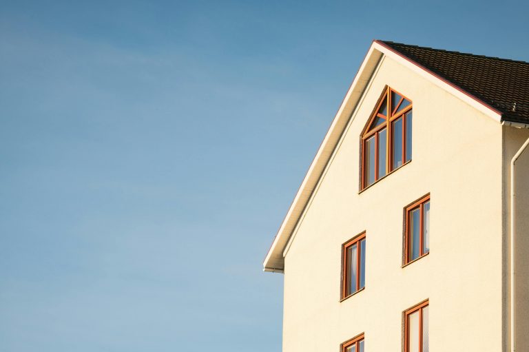 A Homeowner’s Guide to Exterior Wall Insulation Installation